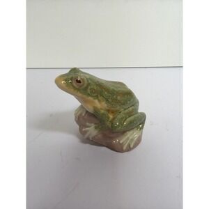Lladro Nature's Observer Porcelain Frog Figurine #6702